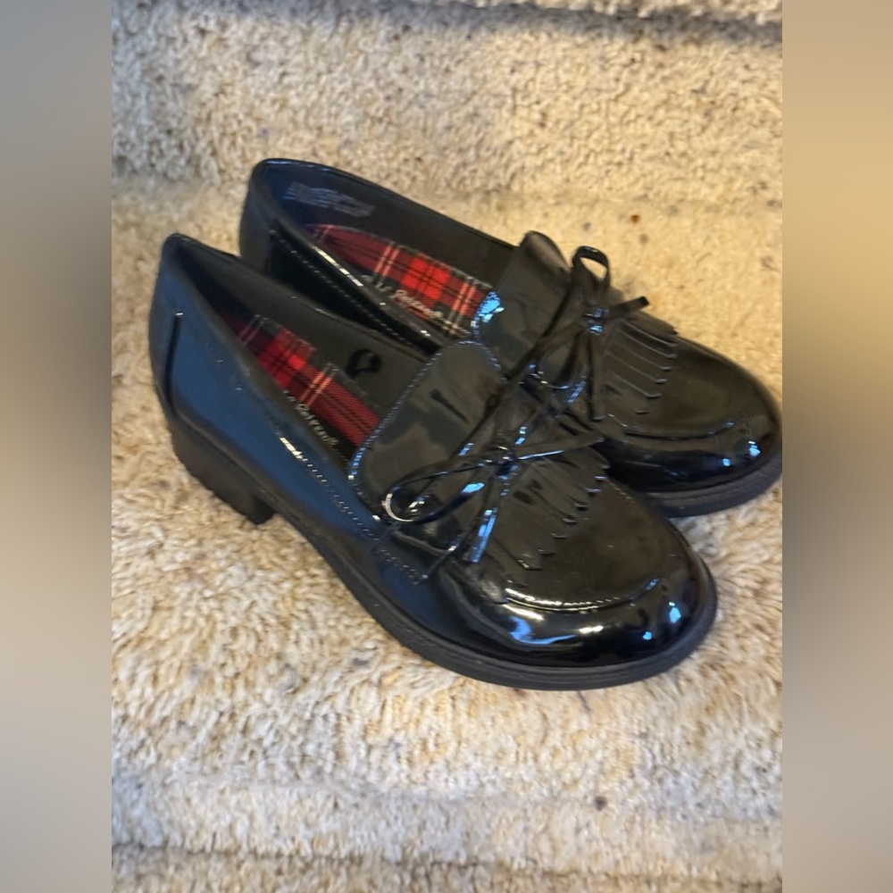 Girls loafers